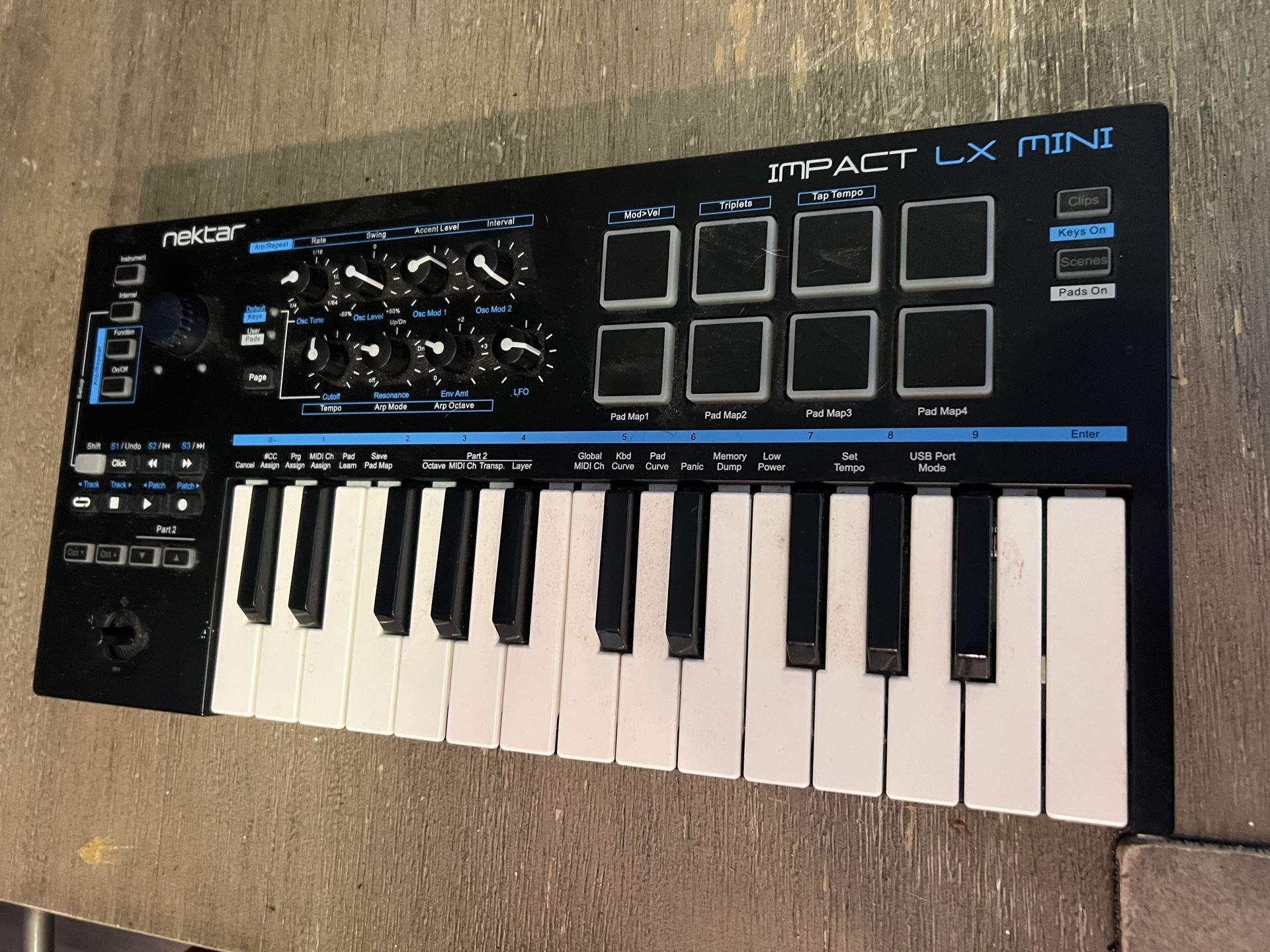 🎹 Nektar Impact LX Mini – MIDI Keyboard