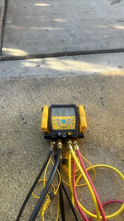 Fieldpiece gauges 480v