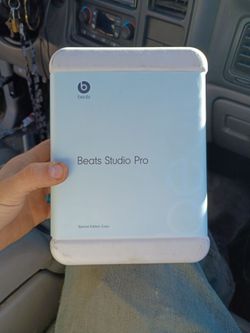 Beats studio pros , Special Edition color