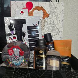 🚨 Sale Price, IT Halloween Basket, with Bath and Body Works Mahogany Teakwood, Razor set and more