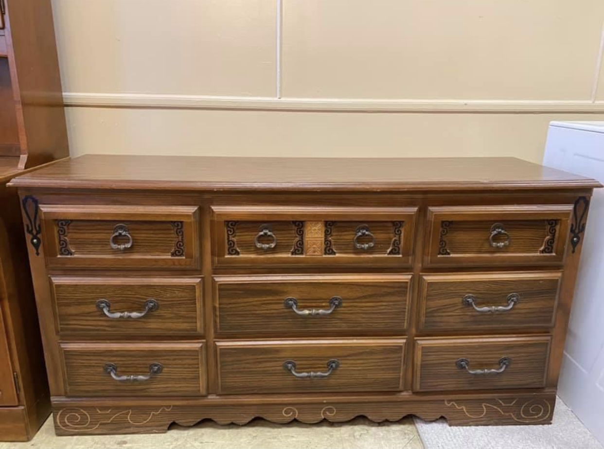Dresser With 9 drawers 