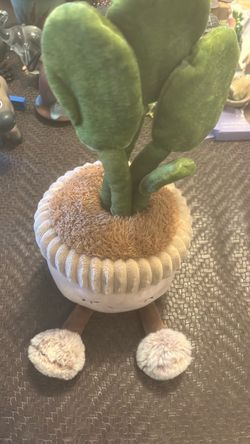 Plate plush 12”