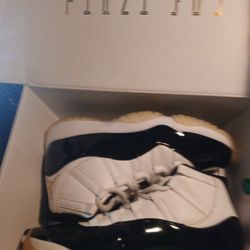 Jordan Retro 11 Gratitude Size ten in box , and they wore twice like new