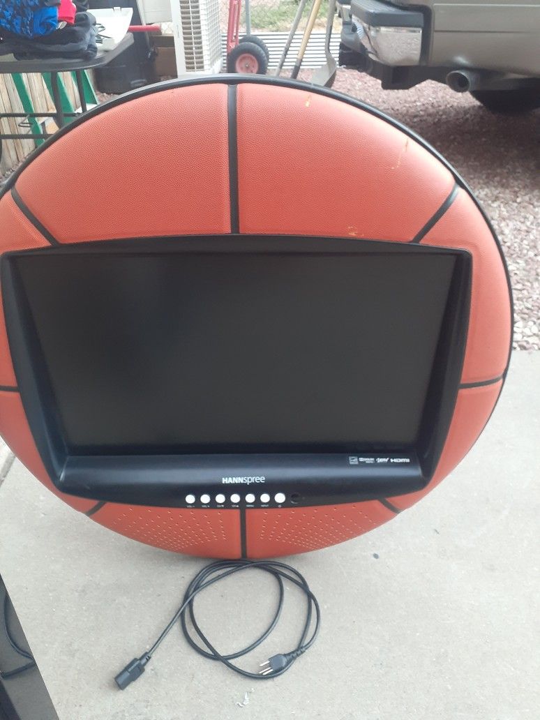 Hanspree 28 In basketball LCD Needs Remote