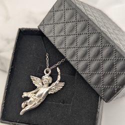 🤍925 Sterling Silver Angel Pendant on 18" Chain👌