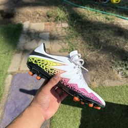 Nike Hypervenoms size 9.5