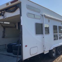 2007 30FT Weekend Warrior