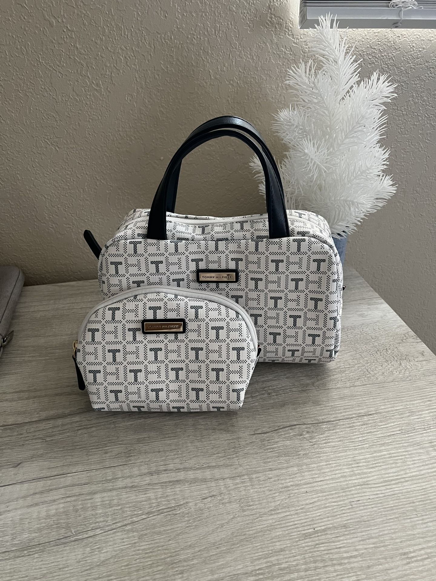 Tommy Hilfiger Monogram Print Satchel&Cosmetic Pouch Set