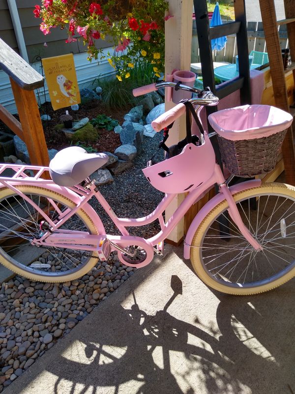 26 women's bca charleston cruiser