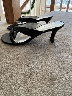 Union Bay Heels Size 8.5