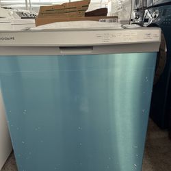 New Frigidaire Stainless Steel Dishwasher 