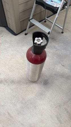 Nitrogen tank