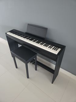 Roland Piano keyboard
