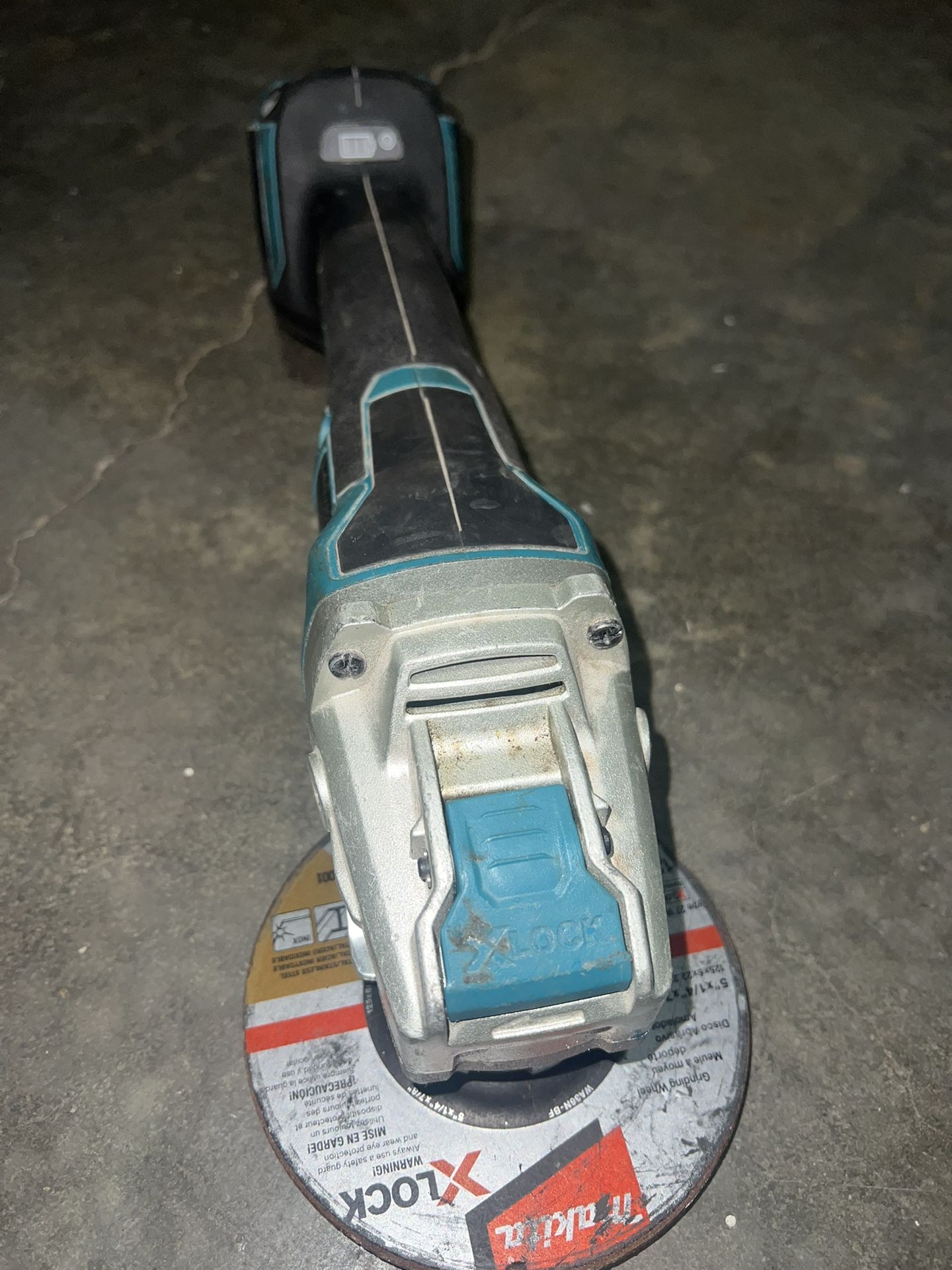 Makita Grinder XLock