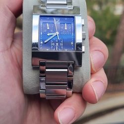 Gucci 7700M Swiss Made Black Dial Watch 