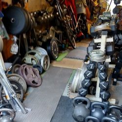SELLING  : RUBBER & STEEL DUMBBELLS /OLYMPIC  & STANDARD SIZE PLATES / ROGUE BUMPERS   &  5 FOOT  /  7 FOOT  BARBELL  BARS & EASY CURL  BARS  & KETTLE