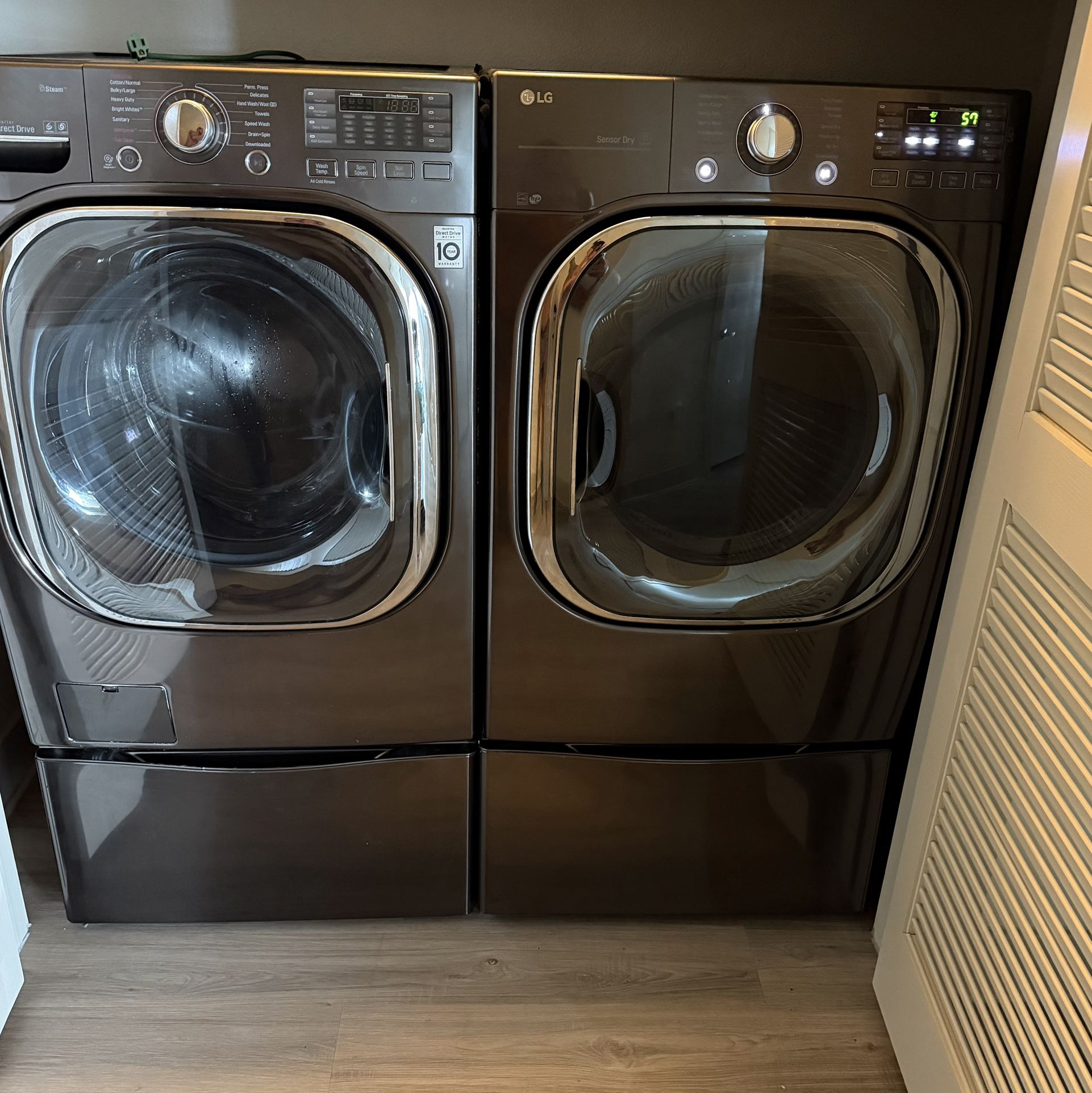LG Washer And Dryer With Pedestals 