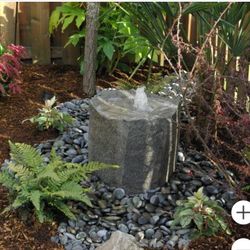 Bubbler Fountain Rock (No Pump)