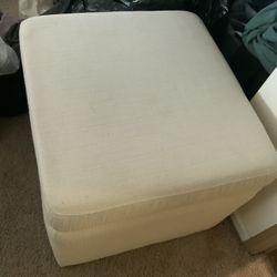 Storage Ottoman 21x20 