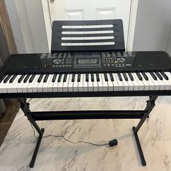 Electric Keyboard Piano 