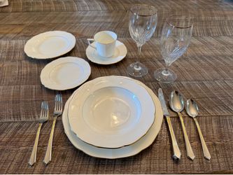 Mikasa Capoi Majestic Gold formal dining set
