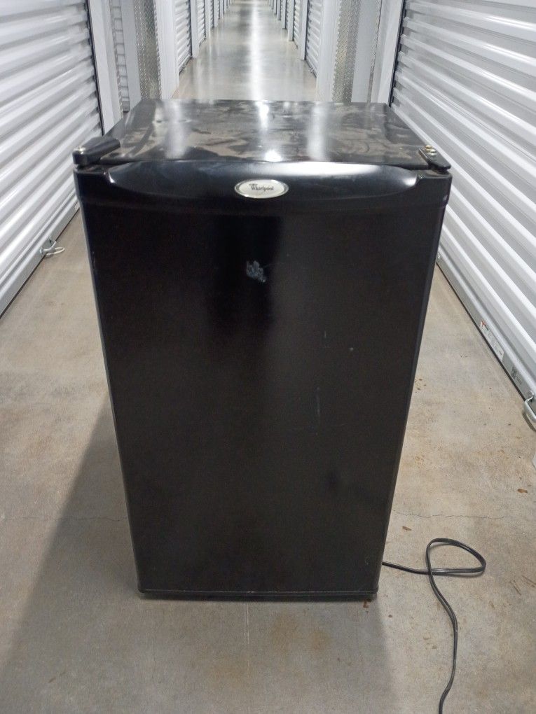 Whirlpool black mini fridge