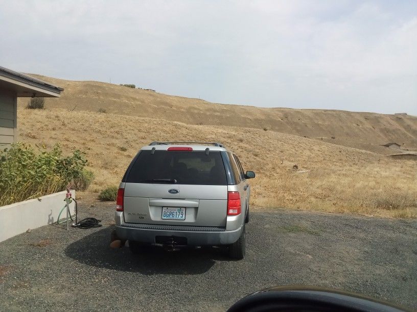 2003 Ford Explorer