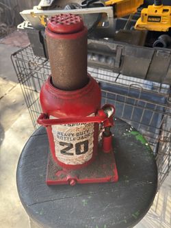 Bottle jack
