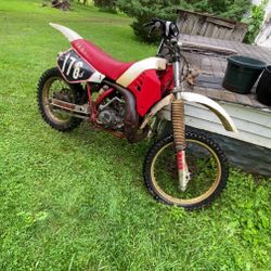 1986 Yz 250 OBO Or Trade
