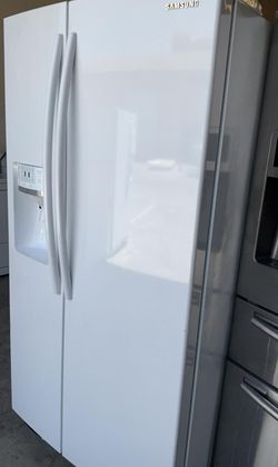 Samsung Side-by-Side  White Fridge
