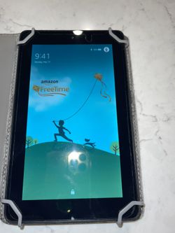 Amazon Kindle Fire 7 -black With Case Screen Protector And Charging Cable
