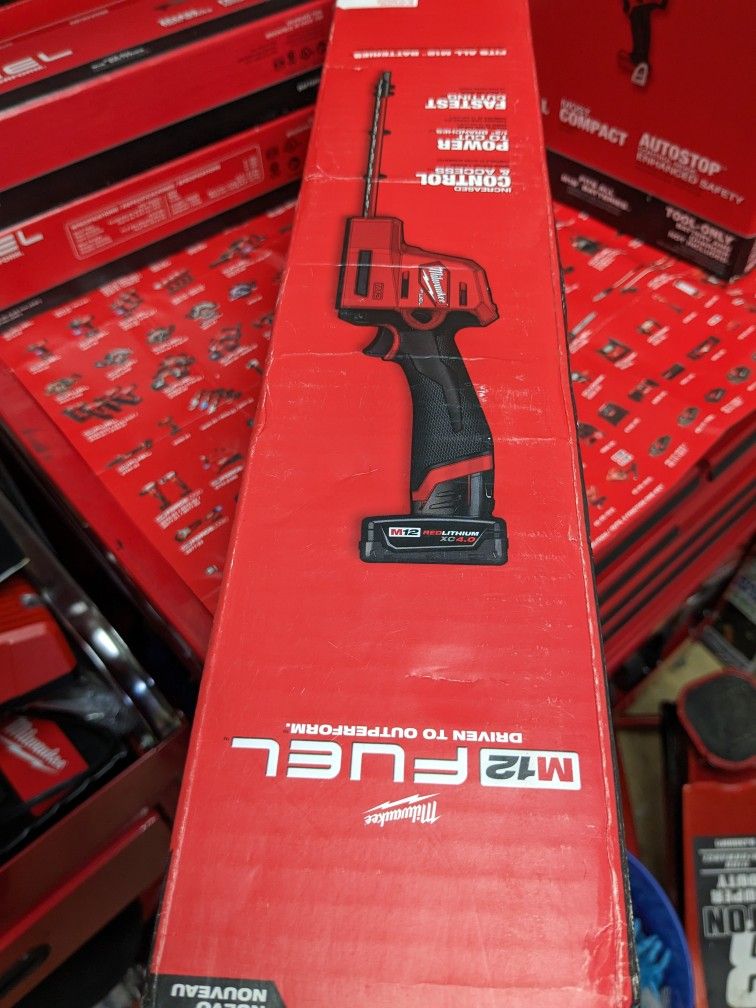 Milwaukee M12 Hedge Trimmer <Tool Only>