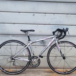 GIANT OCR1 ROAD BIKE