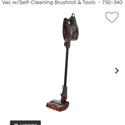 Shark Apex Duo Cleans Vaccum Stick