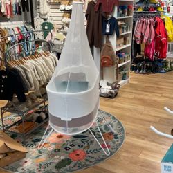 Snoo Bassinet with Canopy