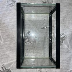 Fish tank 