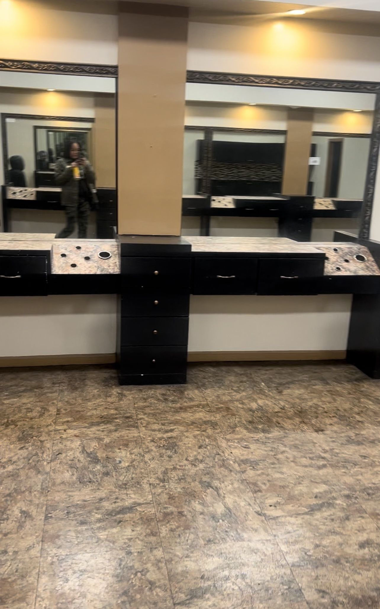 Salon Equipment