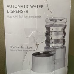 Dispensador de agua  $12 P Perros 