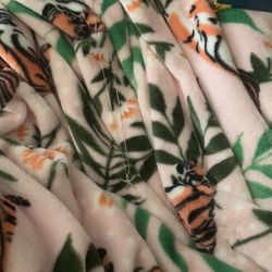 White Gold And Diamond Starfish Necklace 