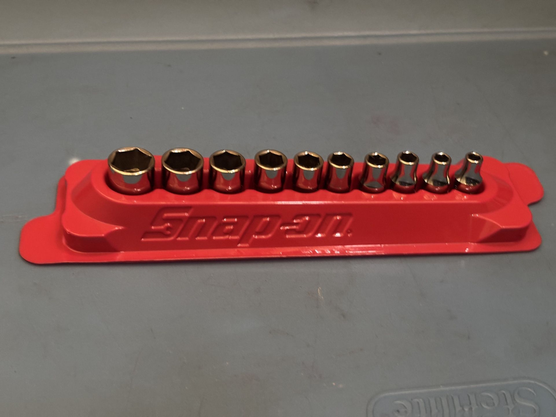 Snap-on Tools 10 pc 1/4" Drive 6-Point SAE Flank Drive® Shallow Socket Set (3/16-9/16")