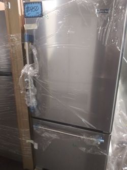 NEW MAYTAG 30 in bottom freezer fridge stainless steel