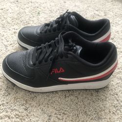 Men’s Fila Sneakers Size 10.5