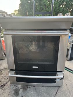 30” Electrolux Gas Stove