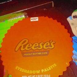 Reese's Peanut Butter Cup Eyeshadow Palette