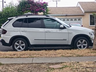 BMW 100k miles runs great reg 10/26