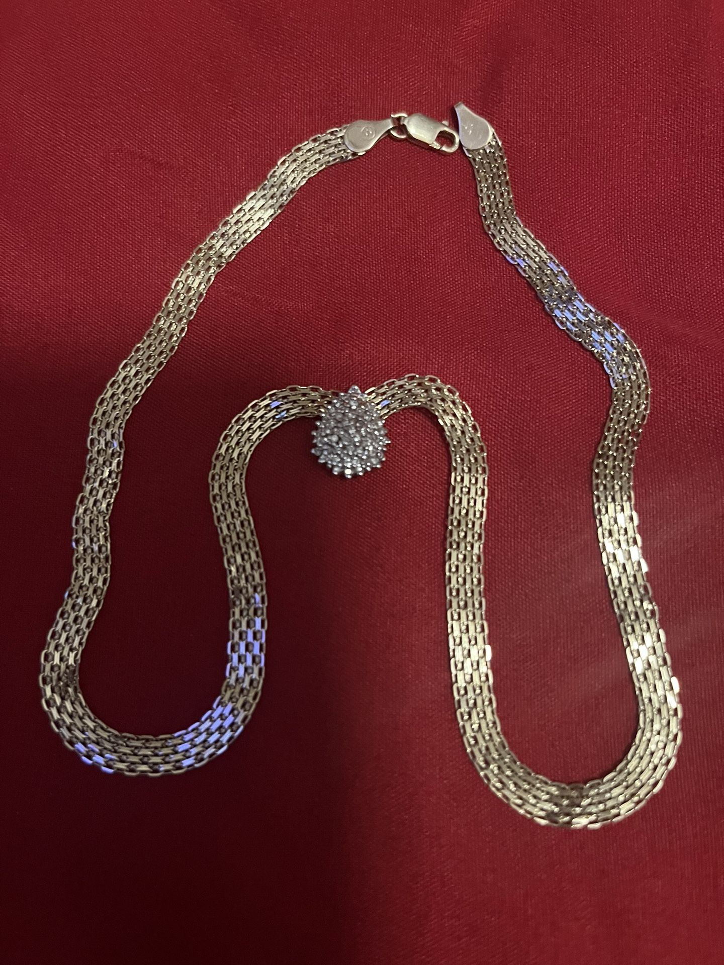 10 Karate Gold Pear Diamond Shaped Necklace