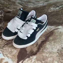 Puma suedes