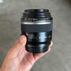 Canon Macro 60mm F2.8 EF-S