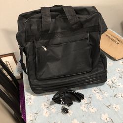 Suitcase/ Expandable/ Carrying/ Rollers 