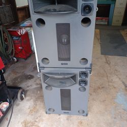 4 TOA model 38-sd 360 watt band speakers